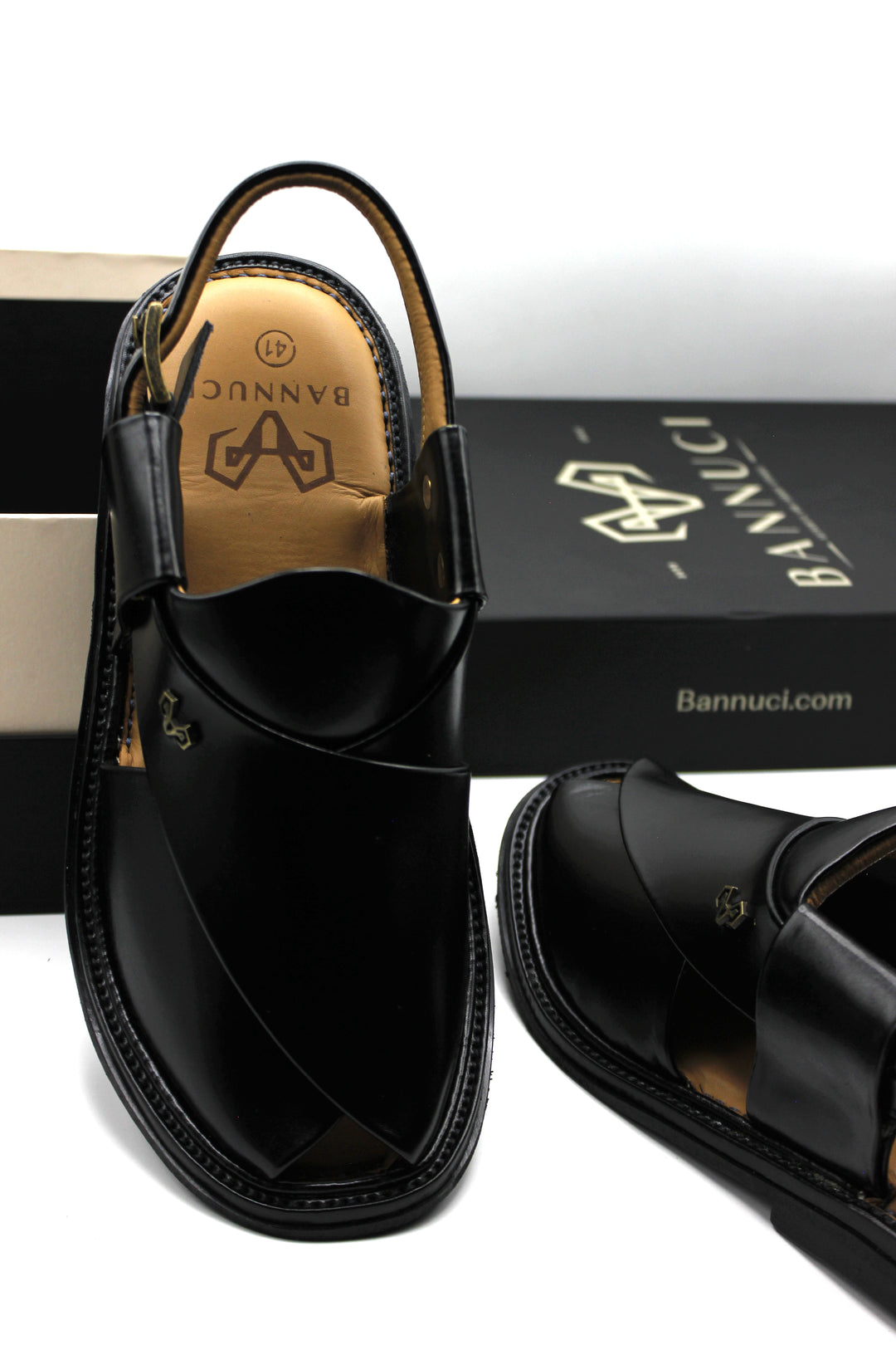 Luxury Round Shape Black Peshawari Chappal