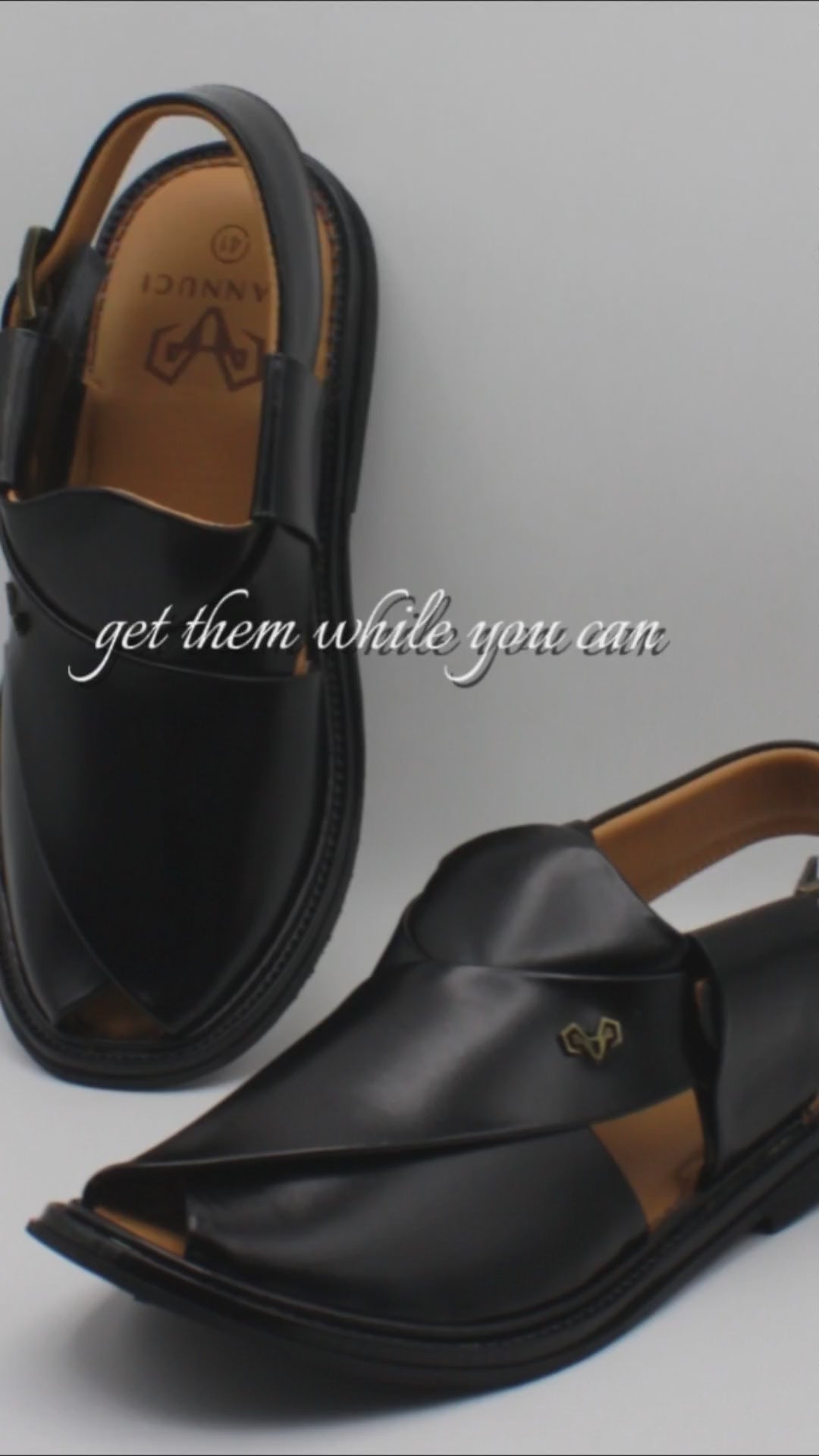 Luxury Round Shape Black Peshawari Chappal