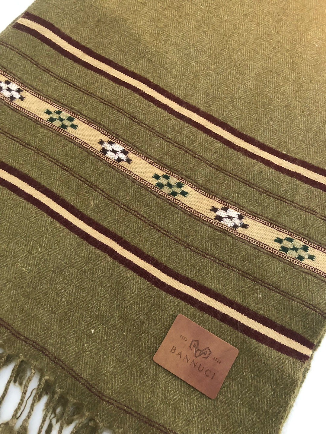 Premium Quality olive color stripped design muffler