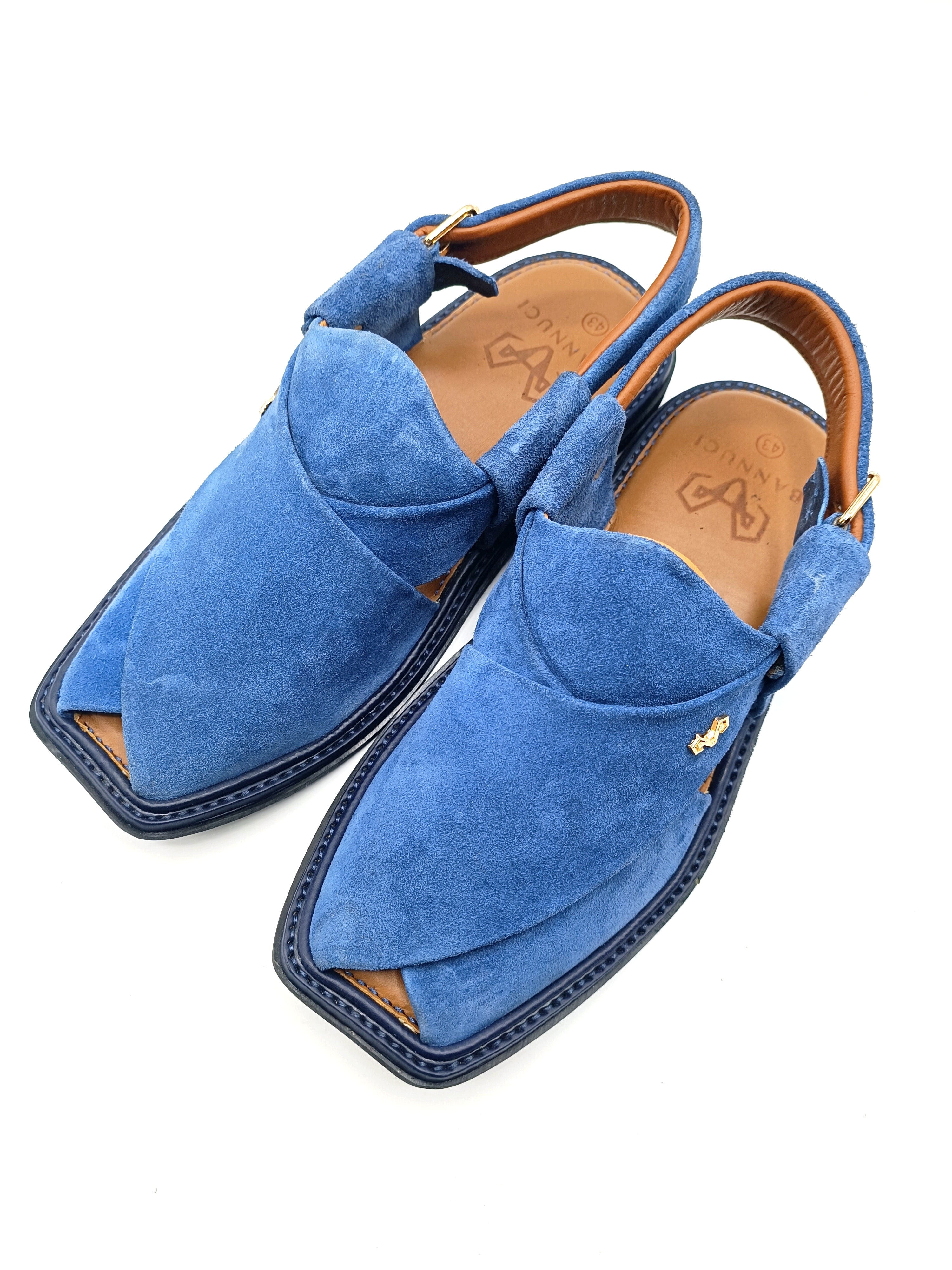 Suede hot sale peshawari chappal