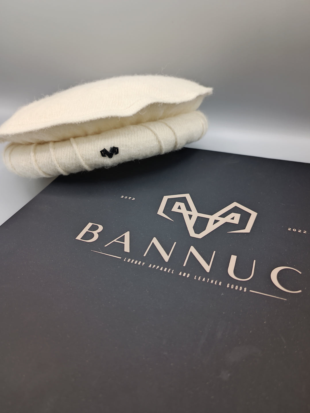 Luxury Hand Made Pure Woolen Off White Chitrali Pakol Cap – Bannuci