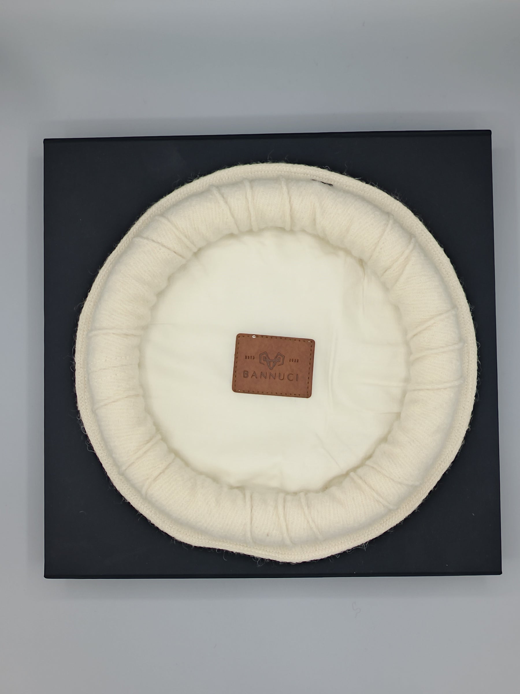 Luxury Hand Made Pure Woolen Off White Chitrali Pakol Cap – Bannuci