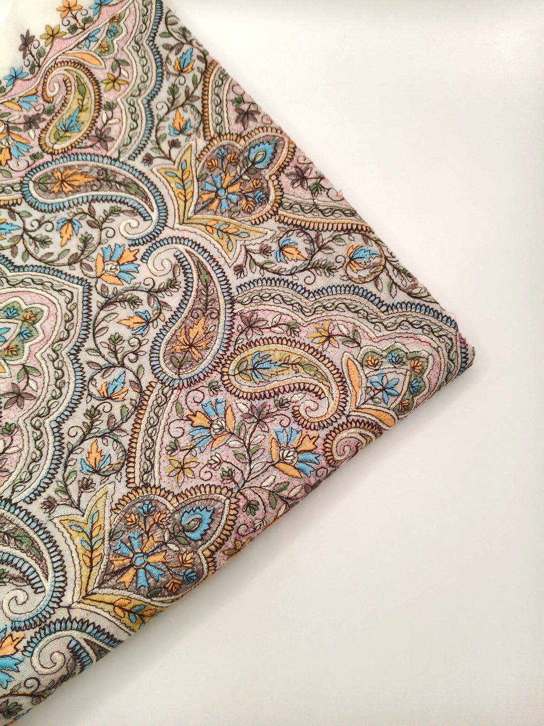 Premium Quality Extremely Soft  Embriodered Sozni Sui Jama Pashmina Shawl