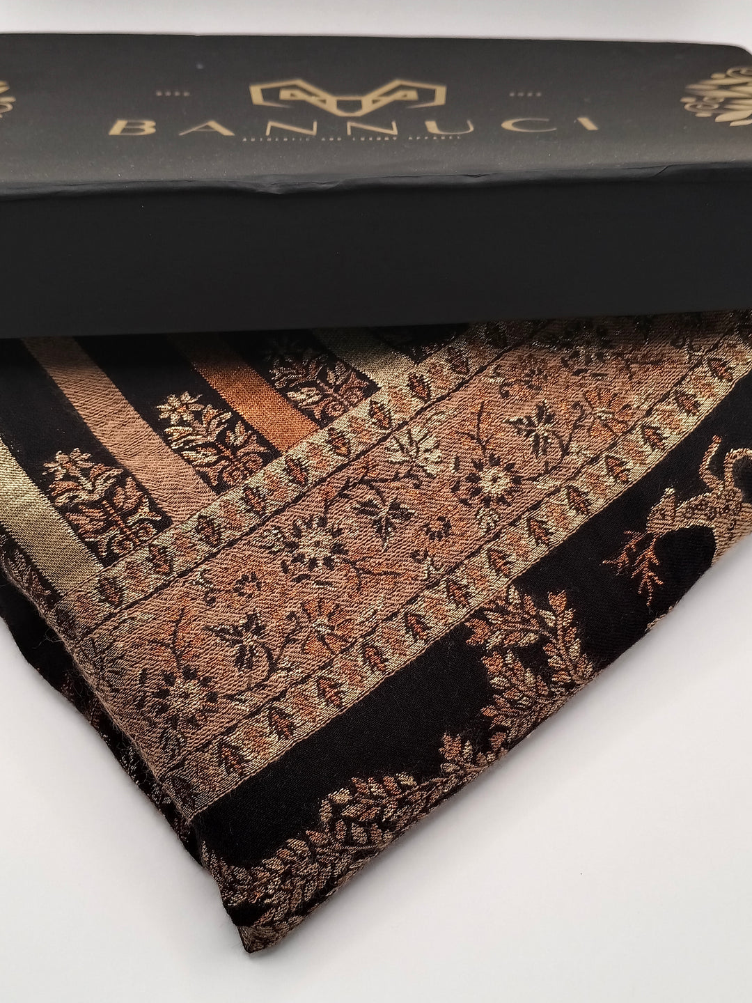 Premium Quality  Black Color kani Pashmina  Shawl