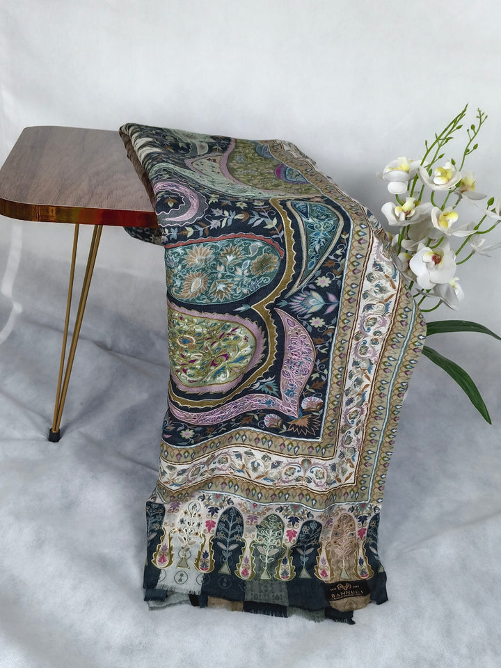 Premium Quality Kalmkar Shawl With Machine Ari Work