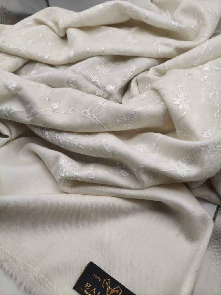 Premium And Extremely Soft Original Handmade Sui Needle Jaal Pure Toosh Shawl