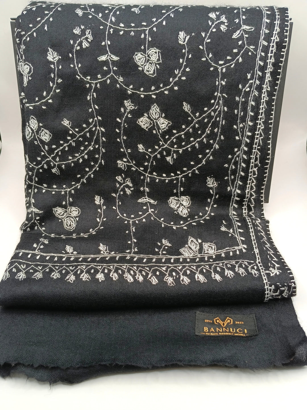 Premium And Extremely Soft Original Handmade Sui Needle Jaal Pure Toosh Shawl