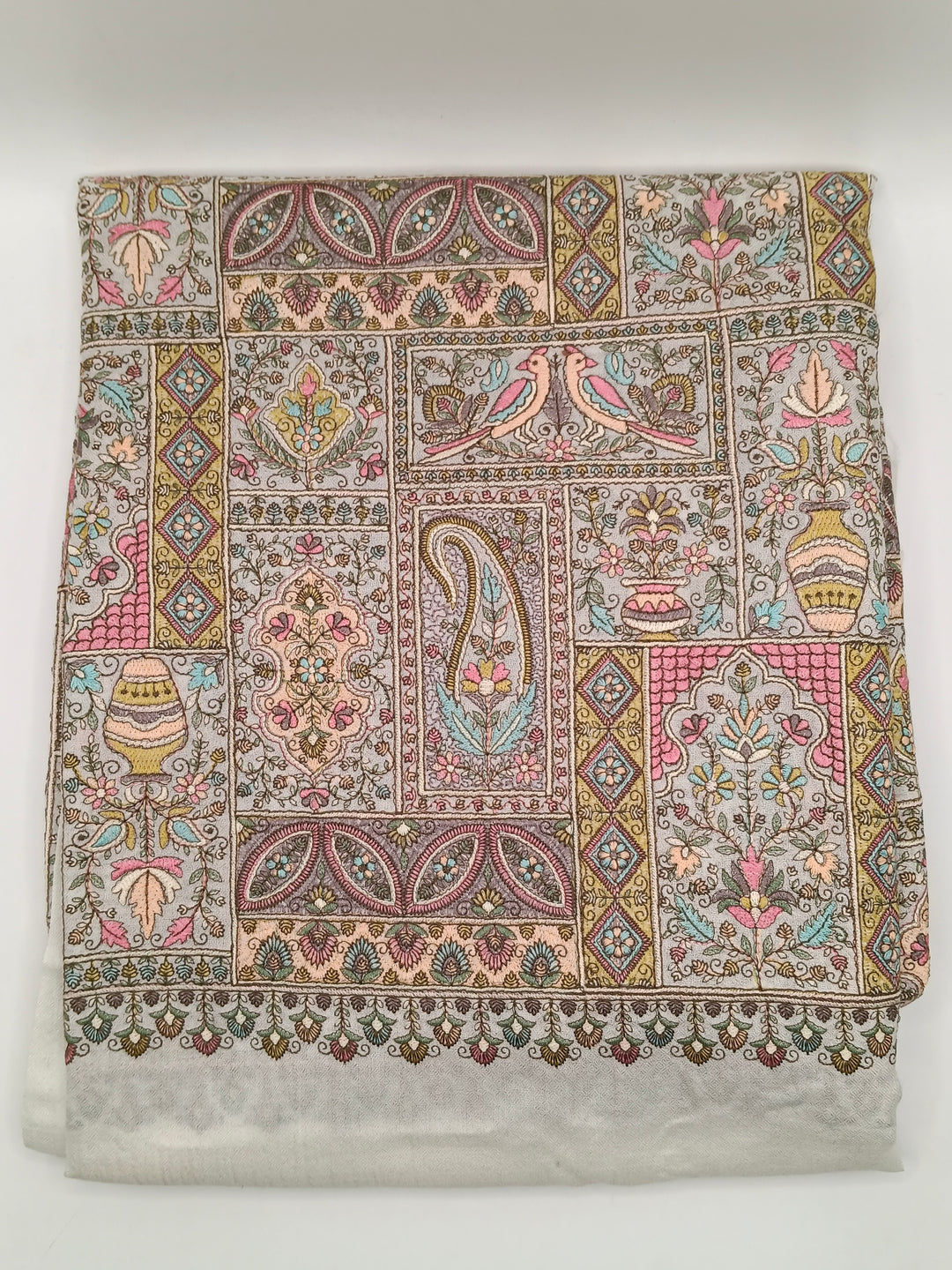 Premium Quality Extremely Soft Hand Embriodered Sozni Sui Jama Pashmina Shawl