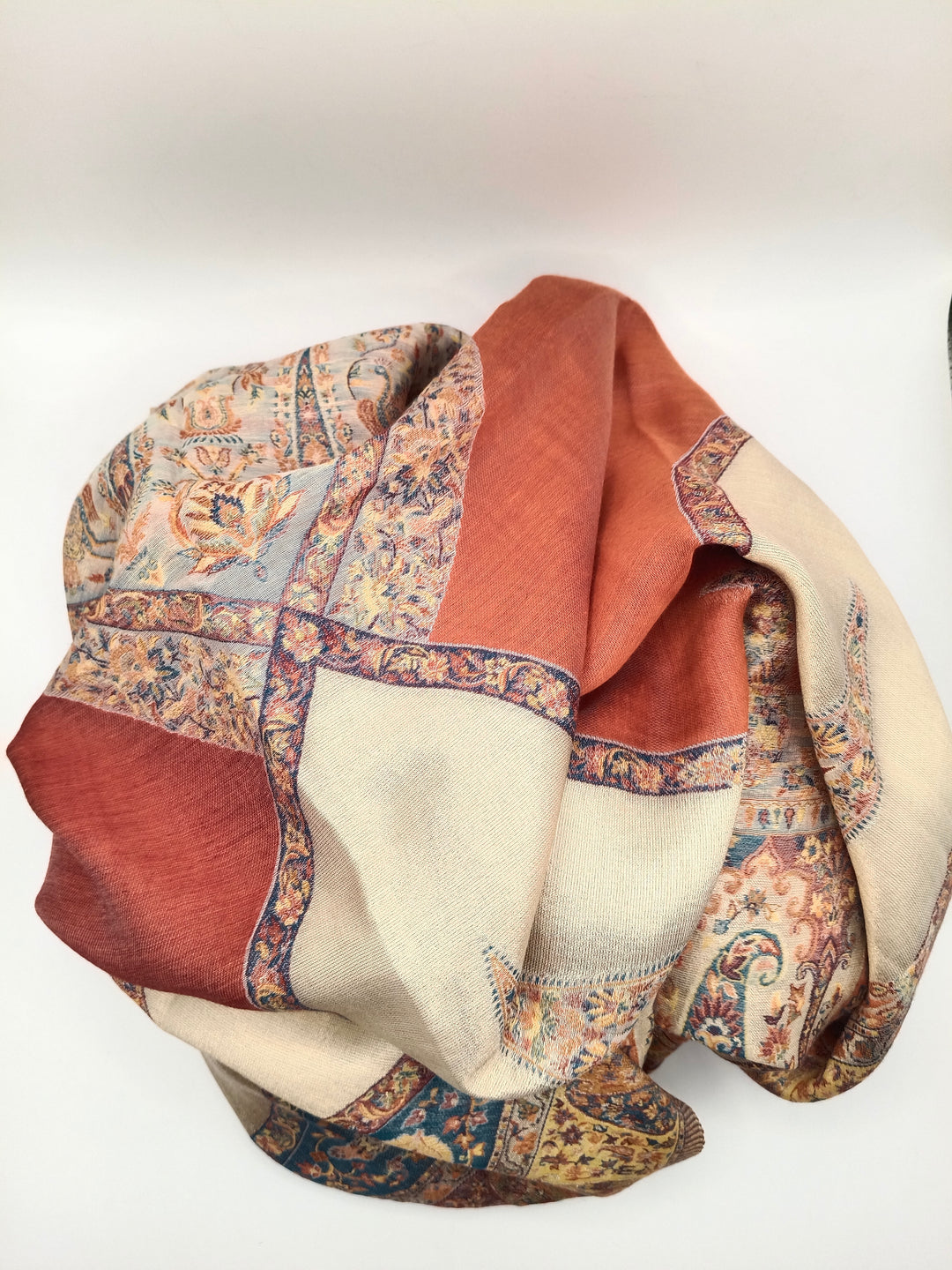 Premium Quality Extremely Soft kani Pashmina Cashmere Shawl