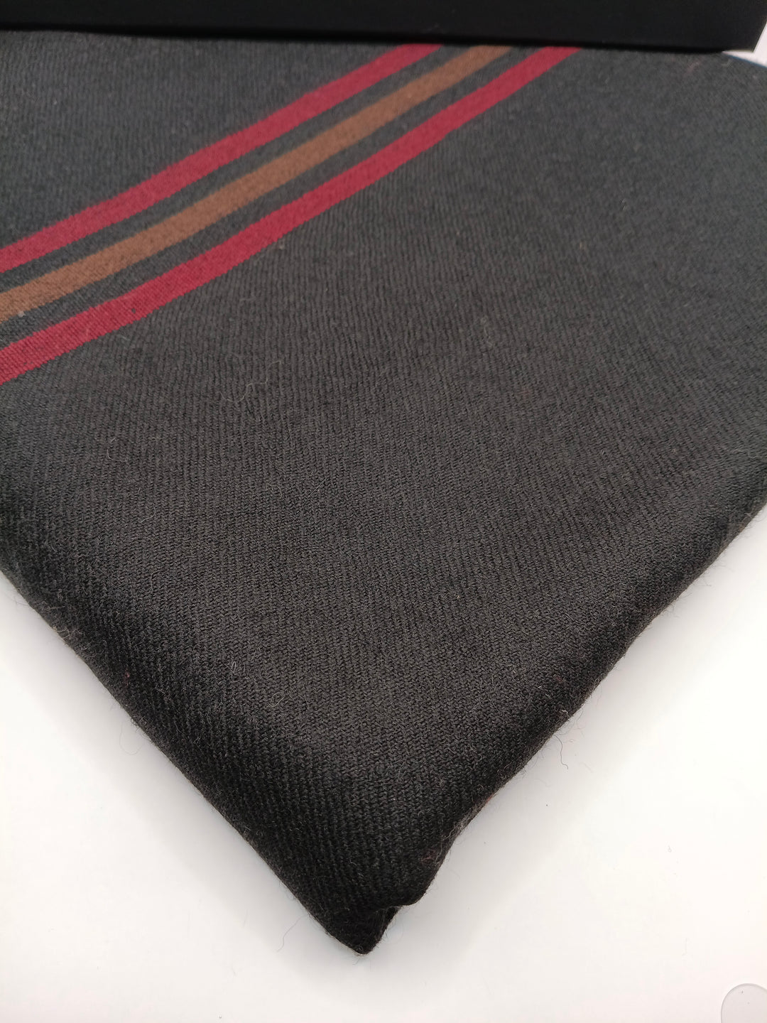 Premium Quality Stripped Black Pure/High Grade 48 Fiber Shawl