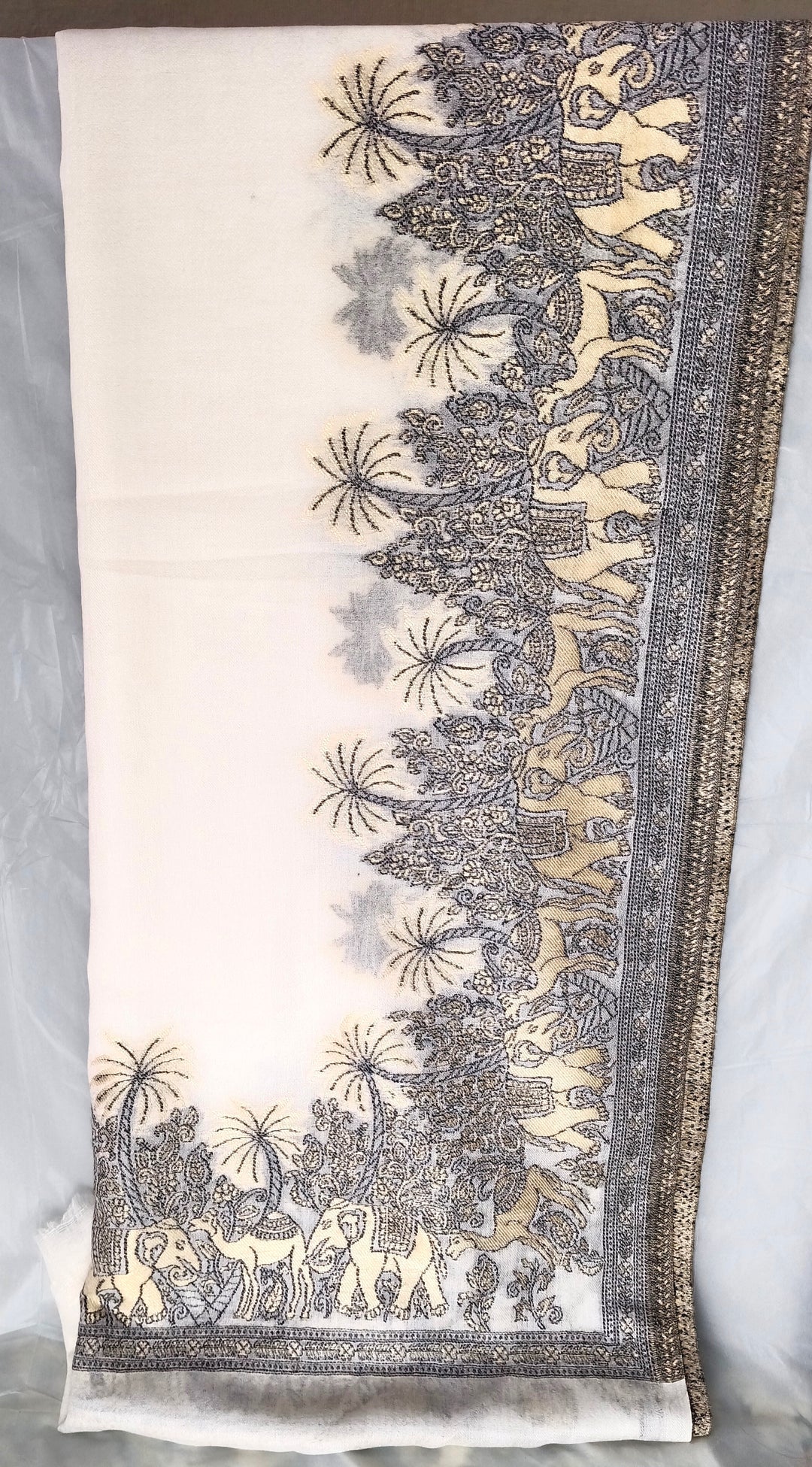 Toosh Kani Shawl With Khadi Pattern