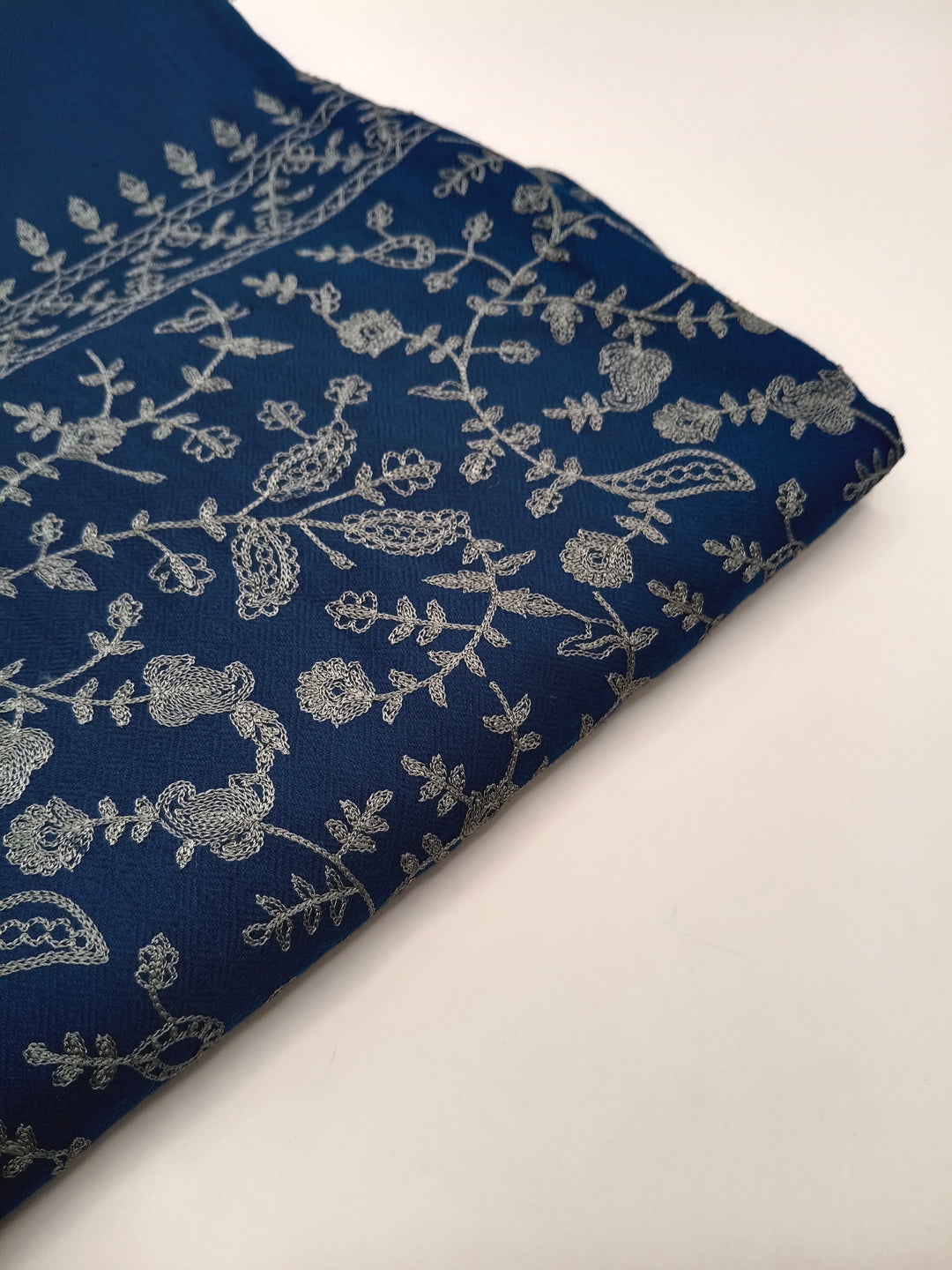 Premium Quality Embroidered Pashmina Cashmere Shawl With Ari Work