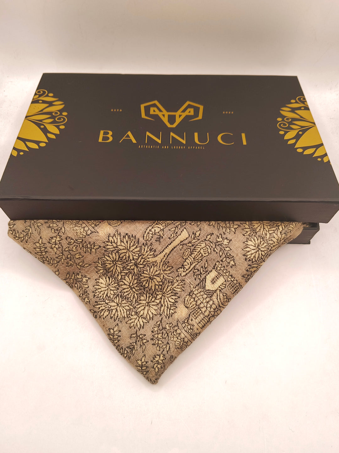 Toosh Kani Shawl With Khadi Pattern
