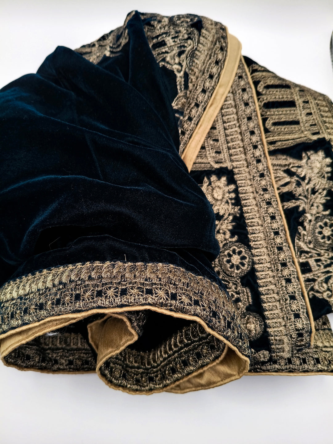 Premium Quality Teal Embroidered Velvet Shawl