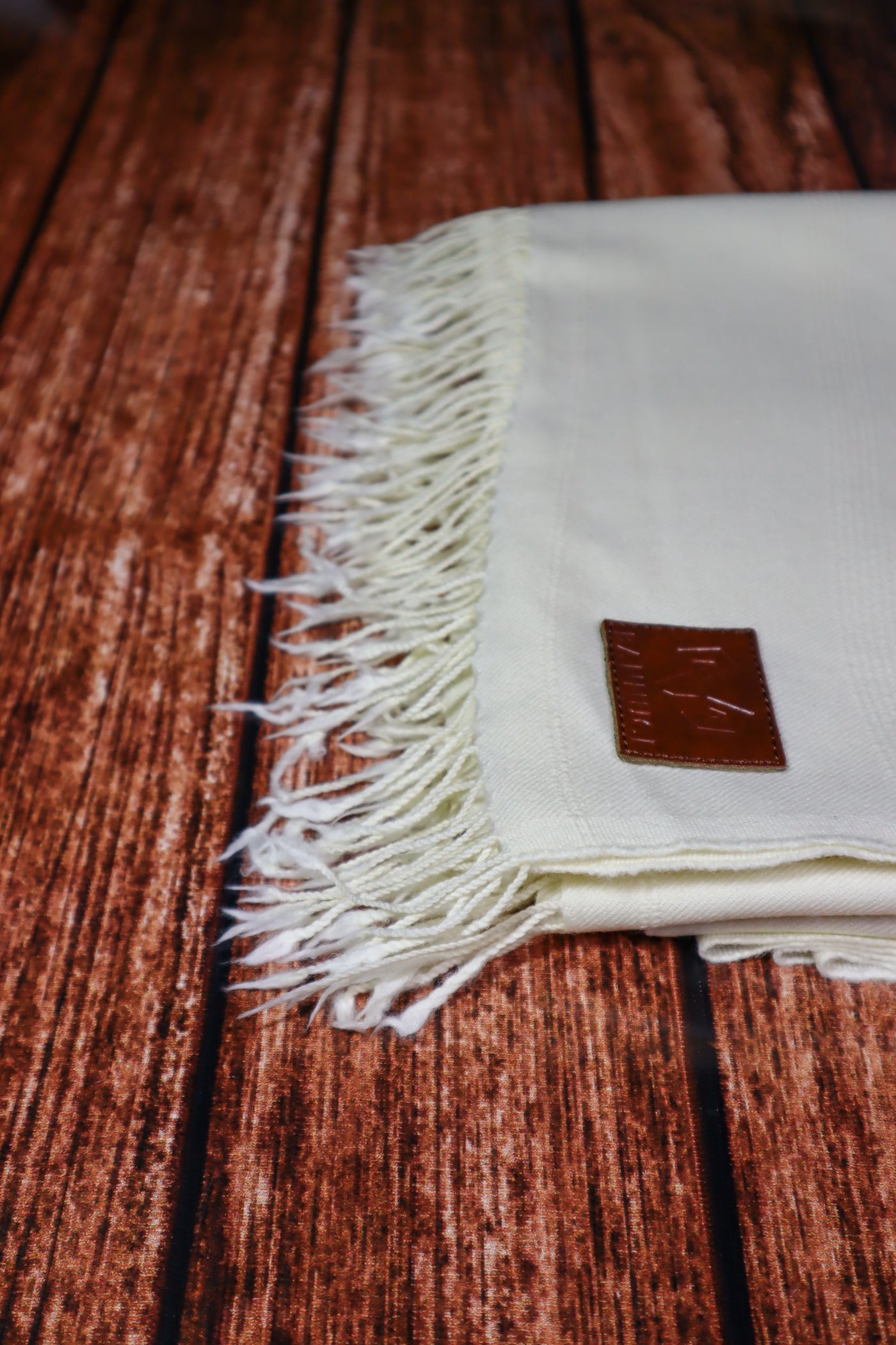 Premium Quality Plain Double Fiber Off-White Pure Woolen Shawl