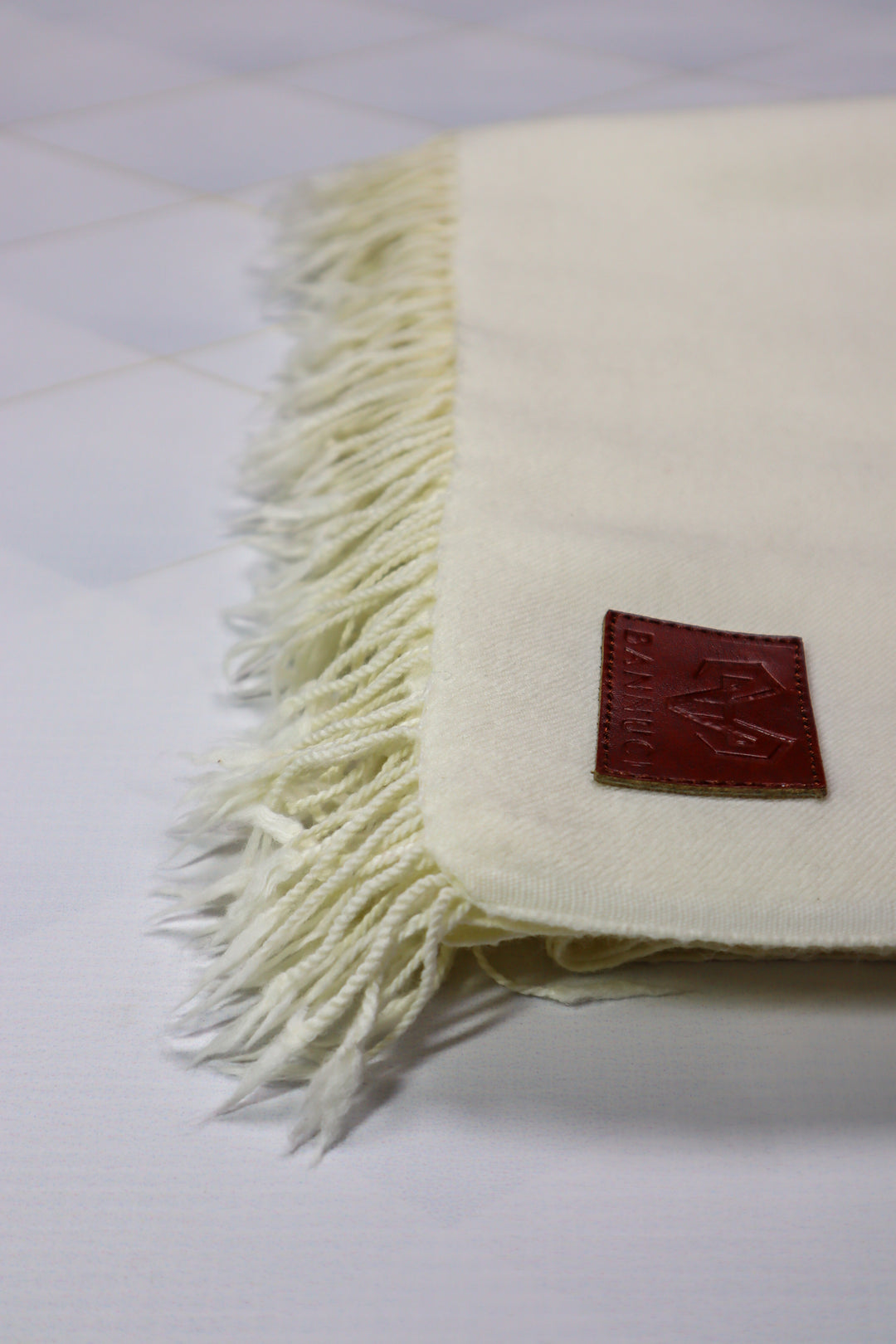 Supreme Quality Plain Off White Pure Woolen Shawl